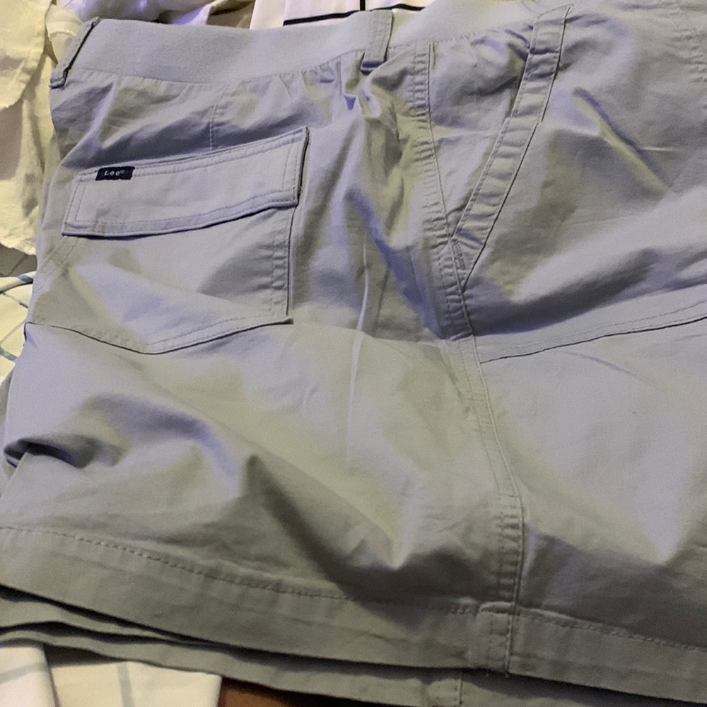 18W M shorts Women - fit like a 16 W